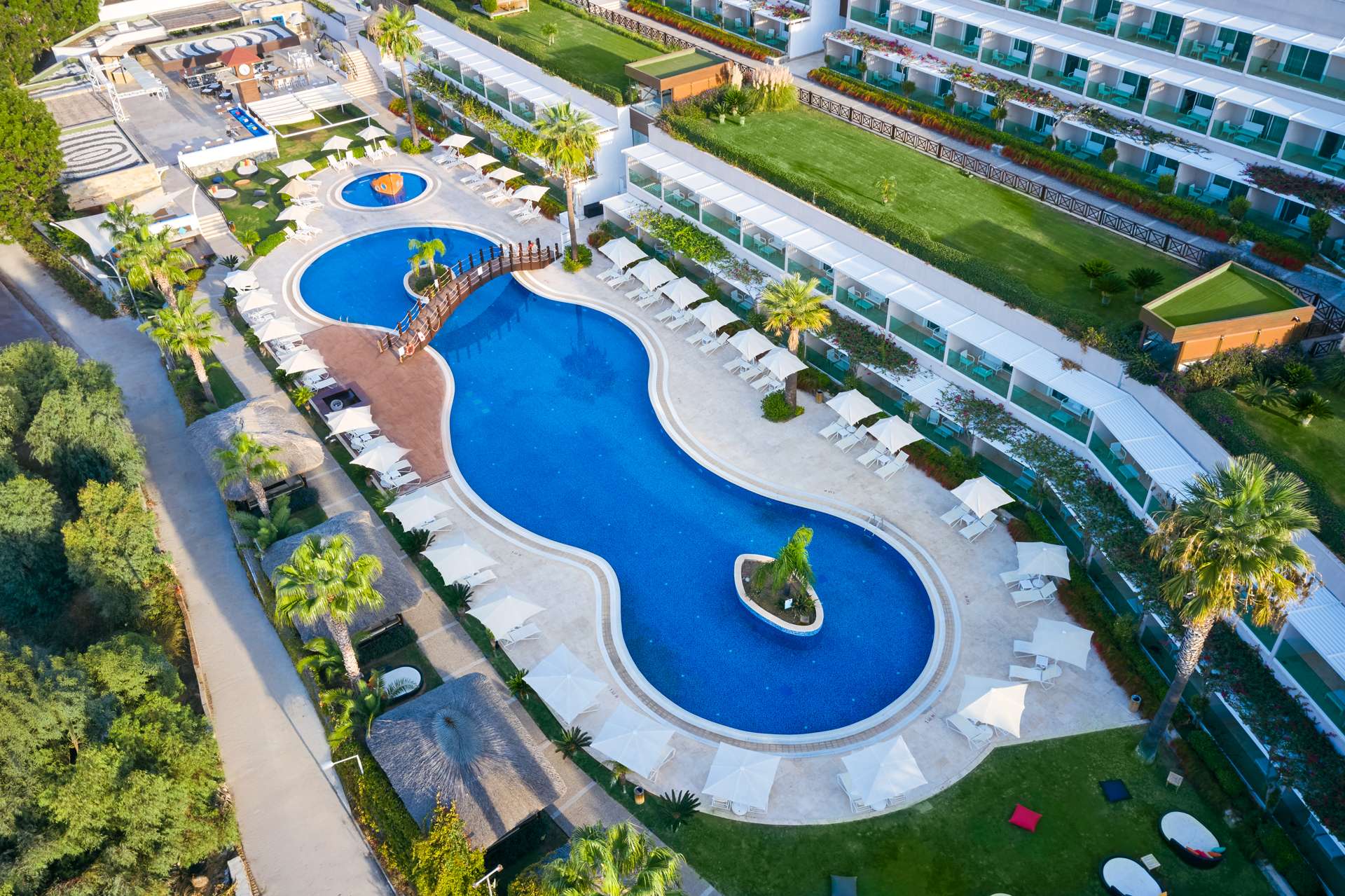 Aerial view of Sentido Bellazure pool and hotel