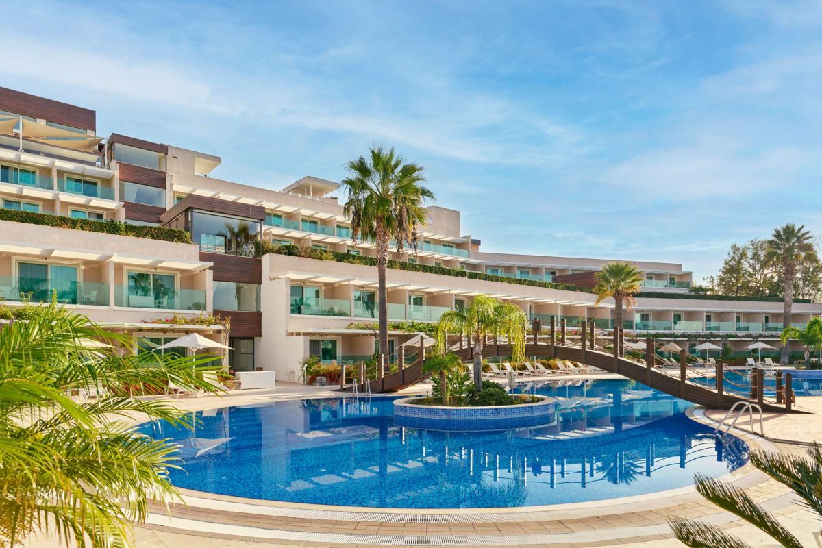 Hotel building and pool